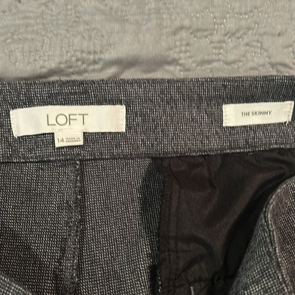 Loft Capris - Picture 2 of 2